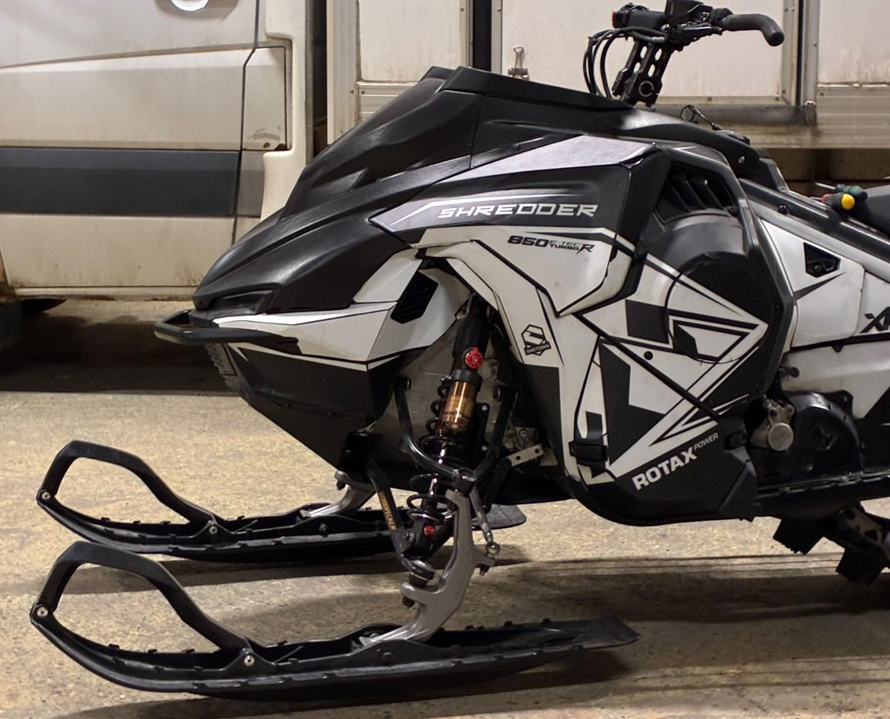 CaribouX Lynx G5 Lightweight Mod Hood – BWC PowerSports